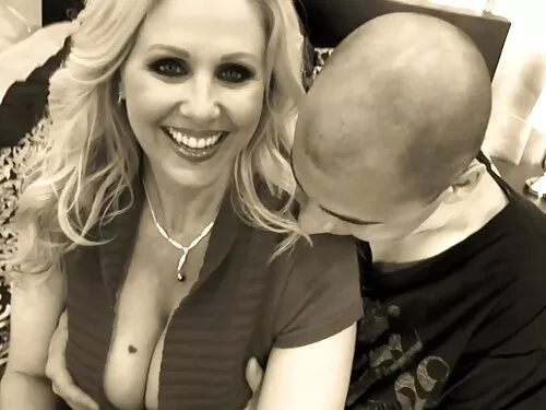 BRAZZERS: Fucking Ne ...